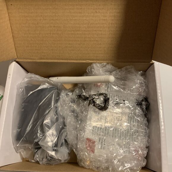 New Open-Mesh Professional Mesh Wireless Router  OM1P - Picture 6 of 6